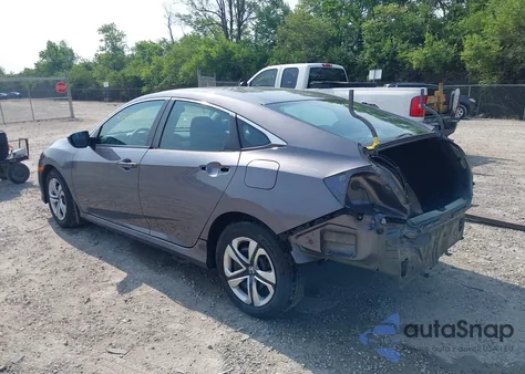 2018 Honda Civic Lx z USA, uszkodzony, nr VIN 19XFC2F54JE021426